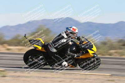 media/Nov-16-2025-Race Pace (Sun) [[8c5fa54630]]/Non Verified Riders (1st 20 Minutes)/3-Turn 3 Inside (11am)/